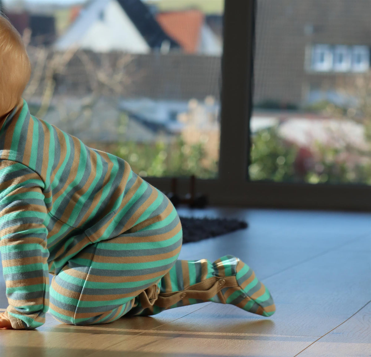 Strampler mit Fuß - Cornstripe